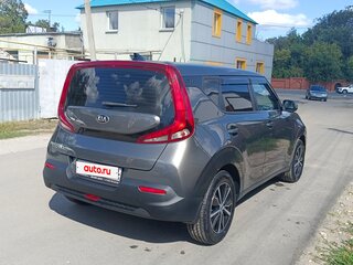 2020 Kia Soul III, серый, 1950000 рублей, вид 4