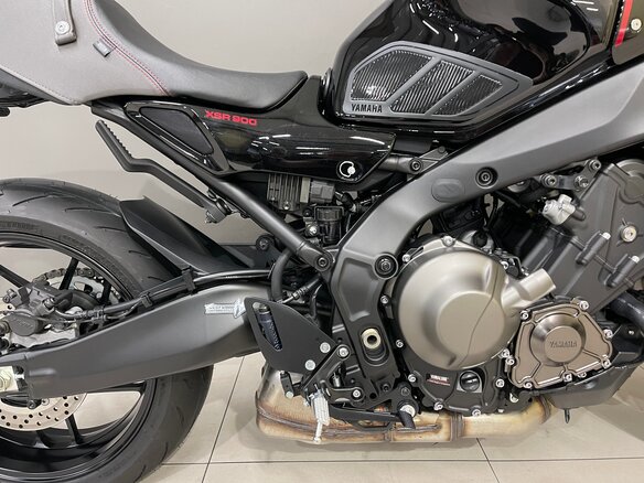2023 Yamaha XSR900, чёрный, 1220000 рублей - вид 18