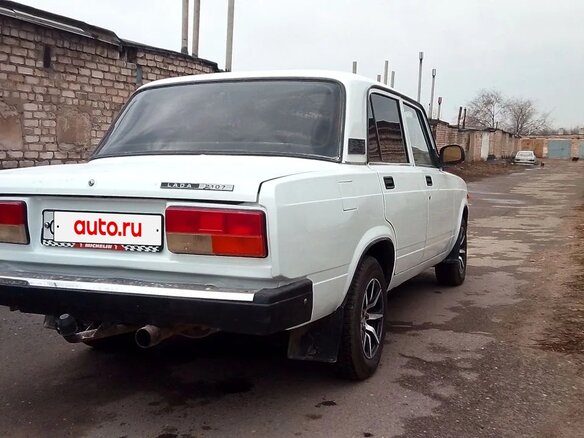2011 Lada (ВАЗ) 2107, белый, 210000 рублей - вид 4