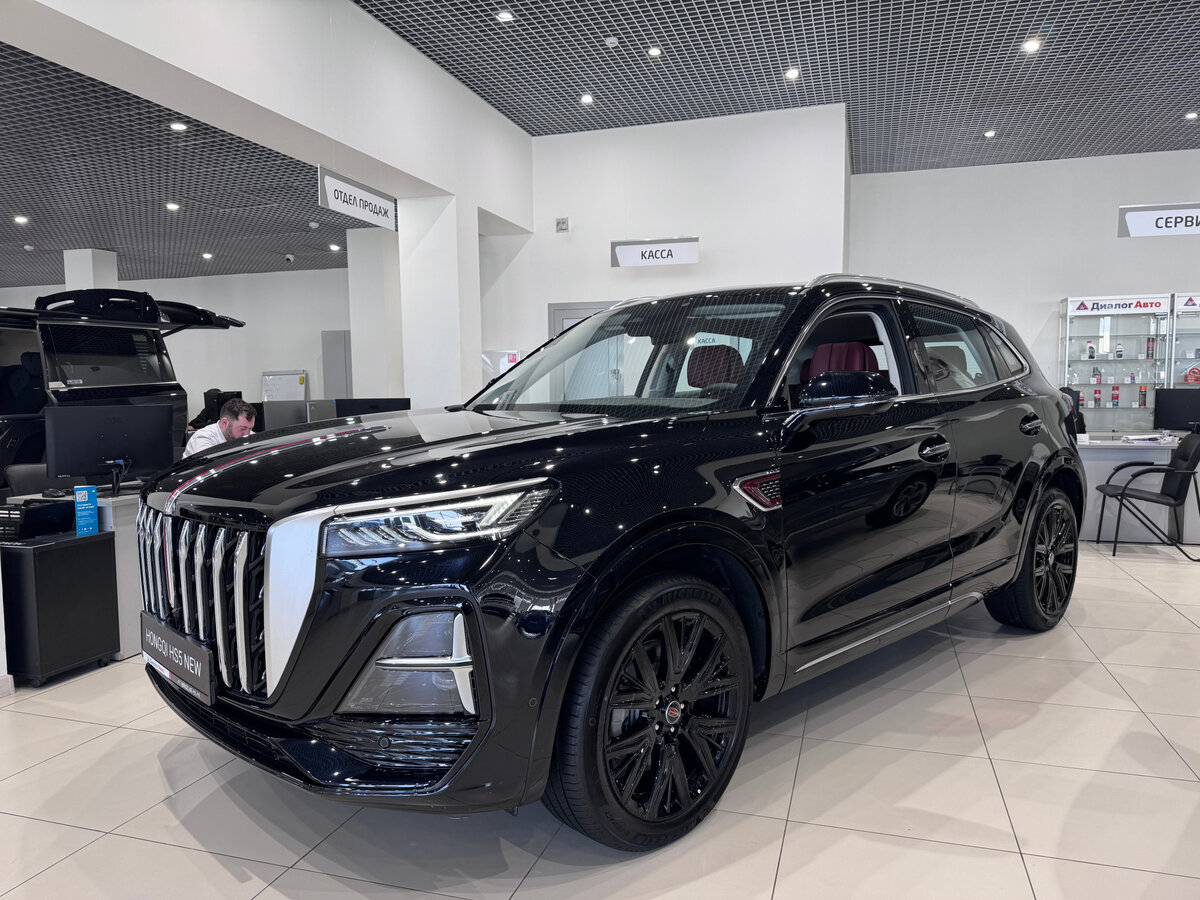 Открыть фотографии: Hongqi HS5 I Рестайлинг