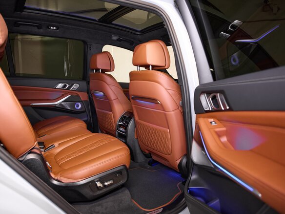 2026 BMW X7 40d I (G07) Рестайлинг, серый, 17925000 рублей - вид 28