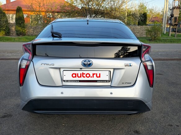 2018 Toyota Prius IV (XW50), серый, 1800000 рублей - вид 6