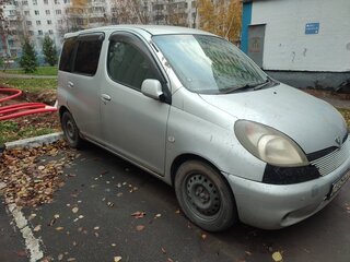 1999 Toyota FunCargo, серебристый, 300000 рублей, вид 2