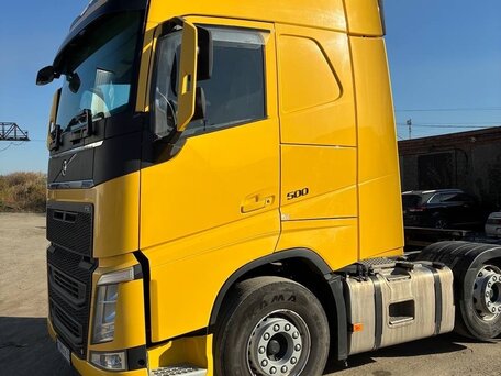 2020 Volvo FH, жёлтый, 12500000 рублей, вид 5