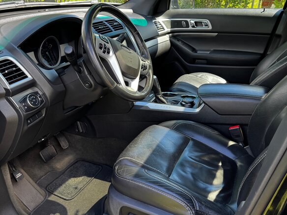 2013 Ford Explorer Sport V, чёрный, 1790000 рублей - вид 4