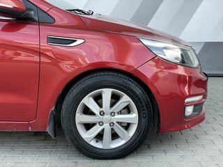 2016 Kia Rio III Рестайлинг, красный, 1140000 рублей, вид 5