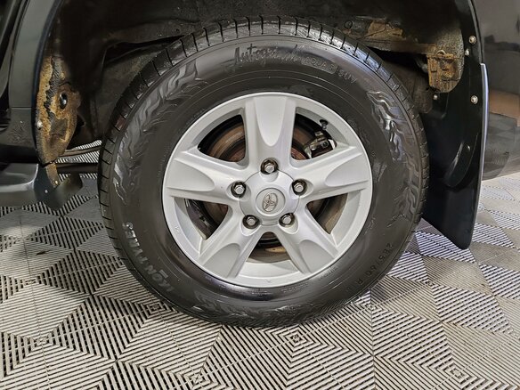 2011 Toyota Land Cruiser 200 Series, чёрный, 2875000 рублей - вид 9