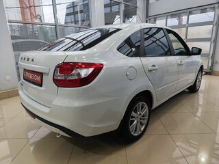 2024 Lada (ВАЗ) Granta I Рестайлинг, белый, 909000 рублей, вид 4