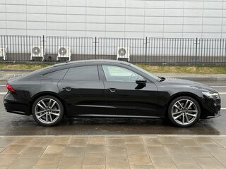 2022 Audi A7 55 TFSI II (4K), чёрный, 6600000 рублей, вид 5