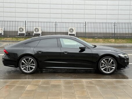 2022 Audi A7 55 TFSI II (4K), чёрный, 6600000 рублей, вид 5