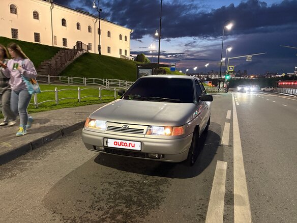 2005 Lada (ВАЗ) 2112, серебристый, 175000 рублей - вид 1