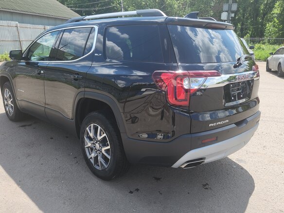 2023 GMC Acadia II Рестайлинг, чёрный, 3733333 рублей - вид 5