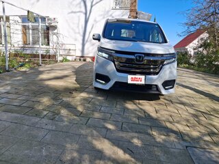 2019 Honda Stepwgn Spada V Рестайлинг, белый, 2920000 рублей, вид 1