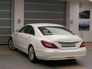 2014 Mercedes-Benz CLS 400 II (C218) Рестайлинг, белый, 2689000 рублей, вид 4