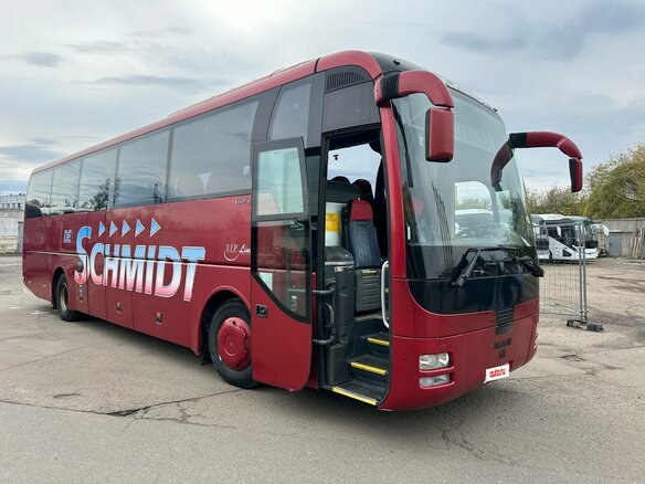 2005 MAN Lion's Coach, красный, 6450000 рублей