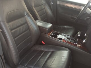2008 Volkswagen Touareg I Рестайлинг, серебристый, 1030000 рублей, вид 4
