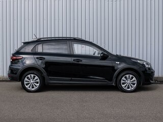 2021 Kia Rio X IV Рестайлинг, чёрный, 1650000 рублей, вид 5