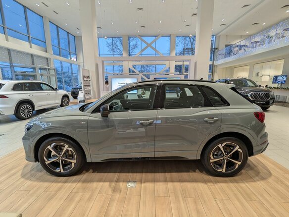 2026 Audi Q3 35 TFSI II (F3), серый - вид 3