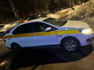 2017 Volkswagen Polo V Рестайлинг, белый, 750000 рублей, вид 3