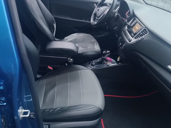 2021 Hyundai Solaris II Рестайлинг, синий, 1150000 рублей - вид 4