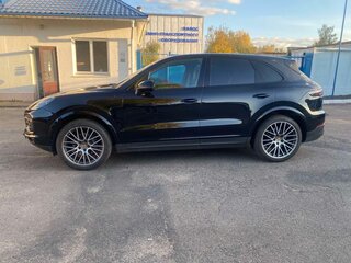 2022 Porsche Cayenne III, чёрный, 15000000 рублей, вид 3