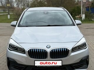 2018 BMW 2 серии Active Tourer 225xe F45 Рестайлинг, серебристый, 1900000 рублей, вид 2