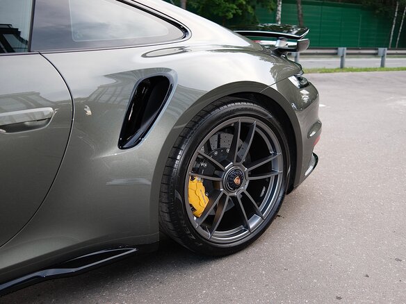 2023 Porsche 911 Turbo S VIII (992), серый, 26900000 рублей - вид 6