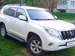 2017 Toyota Land Cruiser Prado 150 Series Рестайлинг 1, белый, 3690000 рублей, вид 3