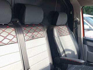 2016 Volkswagen Transporter, красный, 2450000 рублей, вид 3