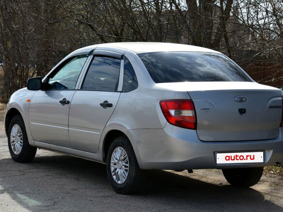 2017 Lada (ВАЗ) Granta I, серебристый, 350000 рублей - вид 6