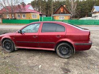 2008 Skoda Octavia I (A4) Рестайлинг, красный, 520000 рублей, вид 4