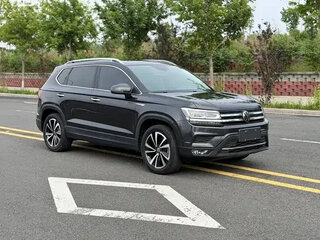 2022 Volkswagen Tharu I, чёрный, 1499001 рублей, вид 1