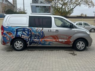 2010 Hyundai Grand Starex I, серебристый, 850000 рублей, вид 3