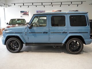 2026 Mercedes-Benz G-Класс AMG 63 AMG II (W465) Рестайлинг, голубой, 31000000 рублей, вид 3