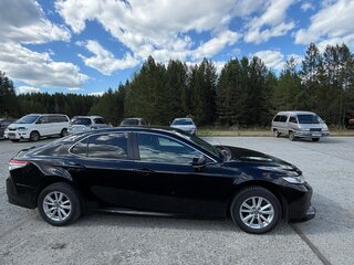 2020 Toyota Camry VIII (XV70), чёрный, 2600000 рублей, вид 3