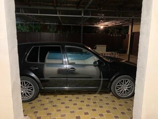 2001 Volkswagen Golf IV, чёрный, 350000 рублей, вид 2