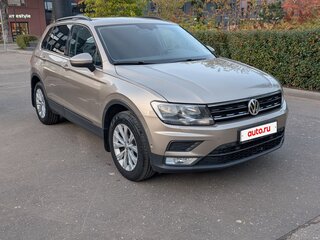 2017 Volkswagen Tiguan II, бежевый, 2060000 рублей, вид 2