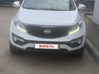 2015 Kia Sportage III Рестайлинг, белый, 1400000 рублей, вид 1