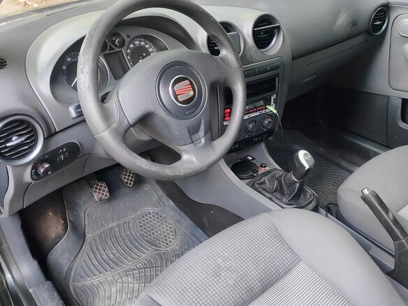 2008 SEAT Cordoba II Рестайлинг, серый, 250000 рублей - вид 5