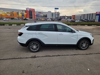 2024 Lada (ВАЗ) Vesta SW Cross I Рестайлинг (NG), белый, 1600000 рублей, вид 4