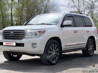 2012 Toyota Land Cruiser 200 Series Рестайлинг 1, белый, 3859777 рублей, вид 1