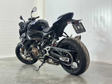 2024 BMW S 1000 R, чёрный, 1779000 рублей, вид 2