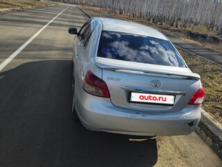 2005 Toyota Belta I, серый, 450000 рублей, вид 3