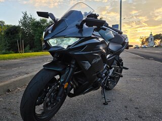 2024 Kawasaki Ninja 650, зелёный, 710000 рублей, вид 1