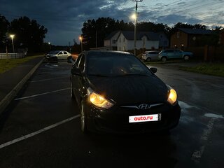 2013 Hyundai Solaris I, чёрный, 750000 рублей, вид 5