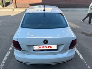 2018 Volkswagen Polo V Рестайлинг, белый, 1270000 рублей, вид 3