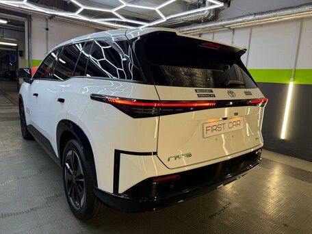 2026 Toyota bZ3X 50 kWh, белый, 2635000 рублей, вид 5