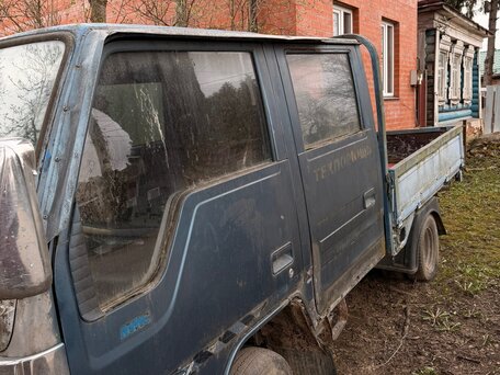 1990 Fuso (Mitsubishi) Canter, синий, 385000 рублей, вид 5