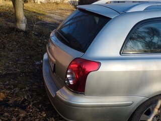 2006 Toyota Avensis II Рестайлинг, серебристый, 750000 рублей, вид 4
