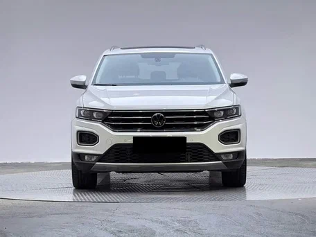2023 Volkswagen T-Roc I (China Market), белый, 1810000 рублей, вид 3